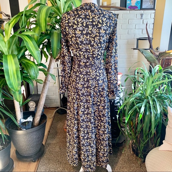 Caara Cristal Long Sleeve Floral Wrap Dress - Picture 6 of 10